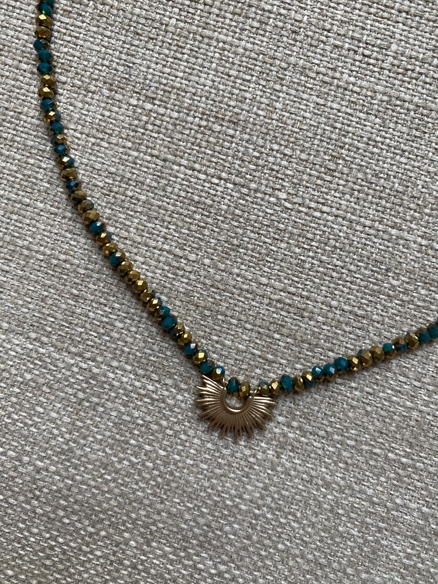 0E93CDFB-7C97-42FE-8792-7601D89D00A2