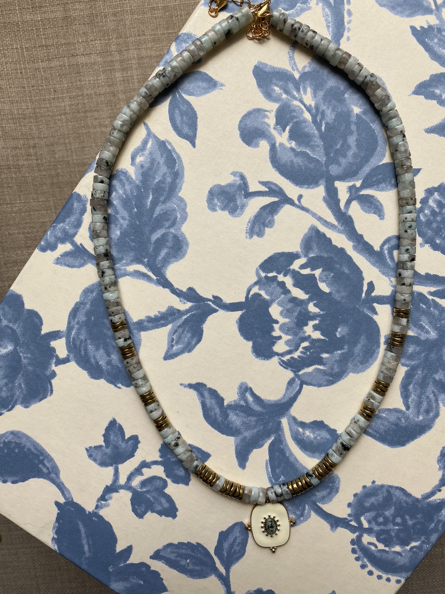 1E118130-AA8D-4748-A09E-0E09BD34528B